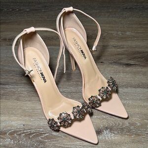 Fashion Nova Kyler Nude Patent Rhinestone Heeled‎ Open Toe Sandals 8.5